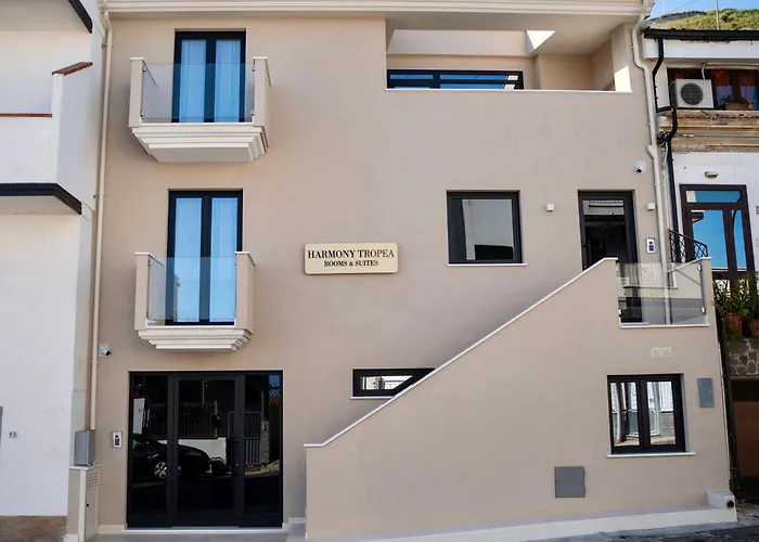 Harmony Tropea Rooms & Suites